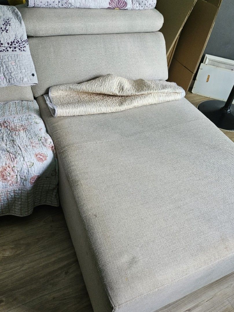 Sofa sleeper (Category: Sofas) located in Singapore. Submitted by nanalla (Listing ID 1308329458, Image 1). Description: sofa sleeper section heavily used with dent in middle giving away free self collect pioneer estate.