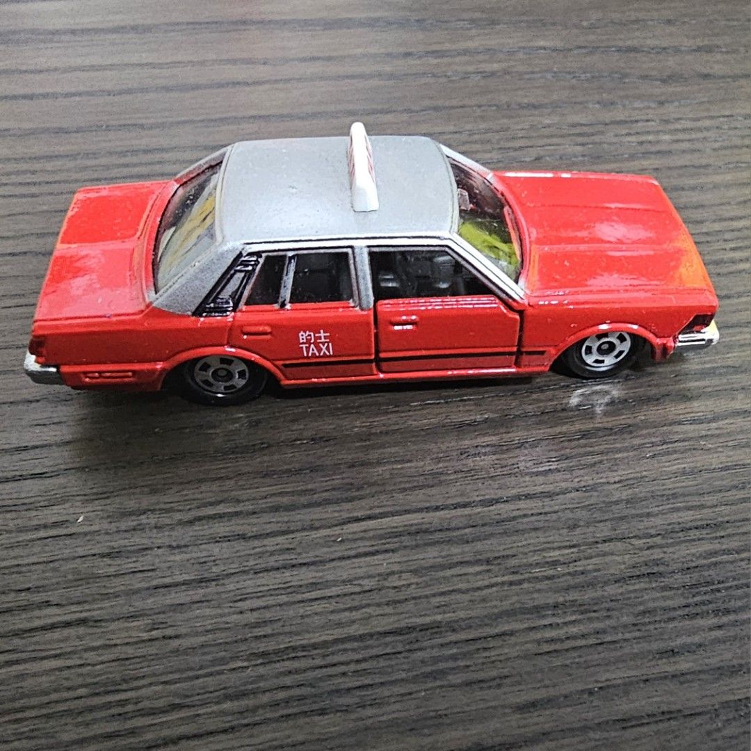 Tomica Nissan Cedric TAXI 香港的士紅的280E Brougham 日本製