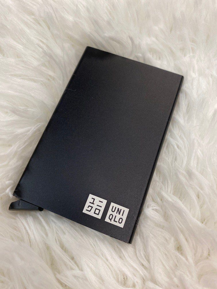 Uniqlo Card Holder, Men's Fashion, Watches & Accessories, Wallets