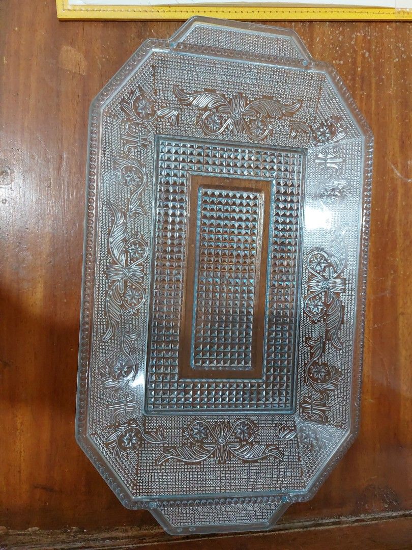 Acrylic style fruit tray (Category: Food Organization & Storage) located in Quezon City. Submitted by cynlchan (Listing ID 1308541574, Image 1). Description: Available 2 pcs 13" length 7" width.