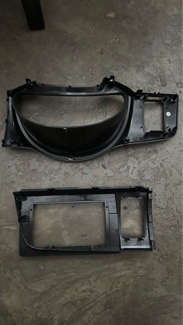 Android player panel (Category: Interior Styling & Trim) located in Singapore. Submitted by ducks-merchandise (Listing ID 1308561758, Image 3). Description: Android player panel for Toyota Wish Replacement panel.