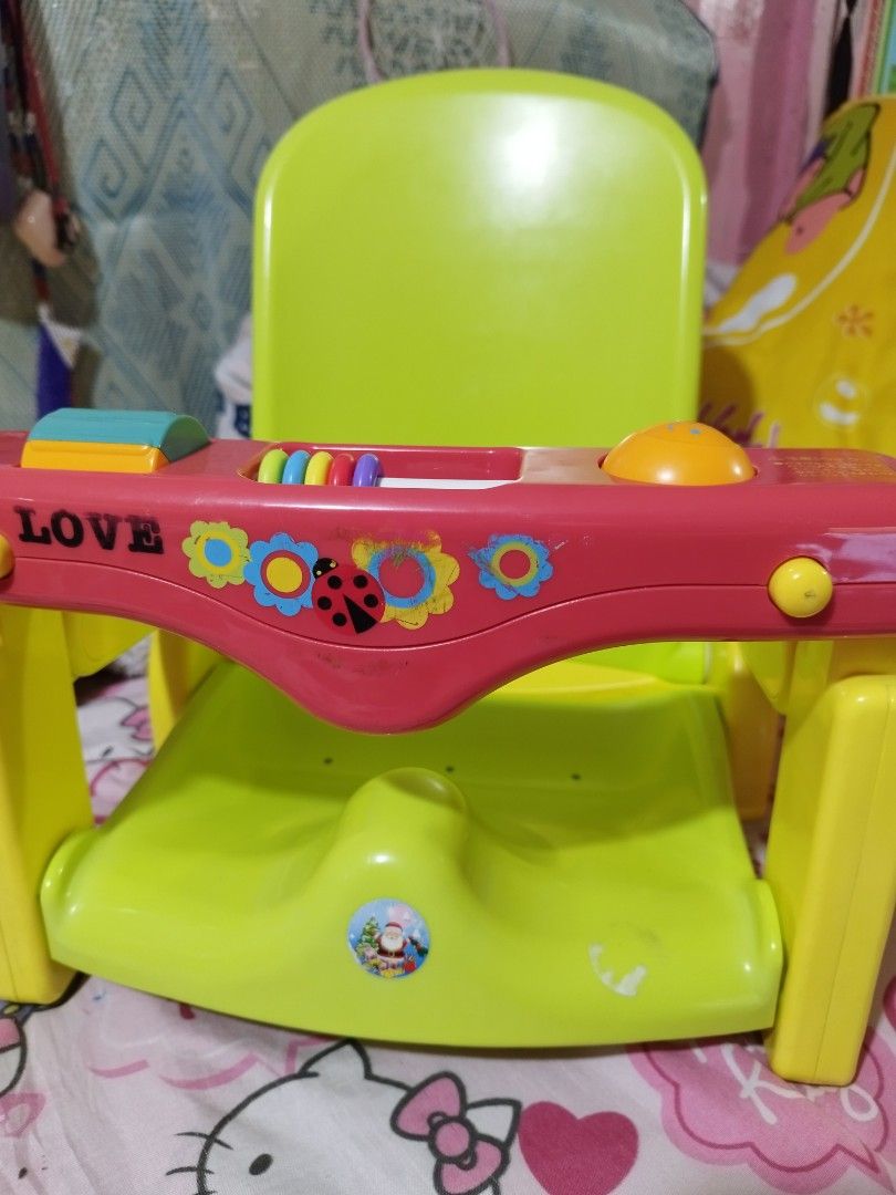 Baby bath chair tomy (Category: Other Baby Bathing & Changing Needs) located in Bacoor. Submitted by marvzblanc (Listing ID 1308580459, Image 1). Description: tomy baby bath chair.