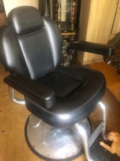 BARBER CHAIR