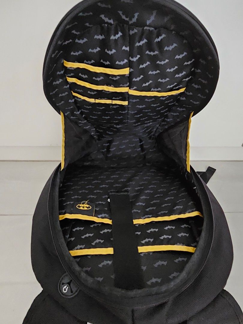 Batman Backpack (Category: Backpacks) located in Singapore. Submitted by silvermoon_411cd9 (Listing ID 1308640803, Image 2). Description: Condition is good. Batman design. Fairly light. Hard cover..