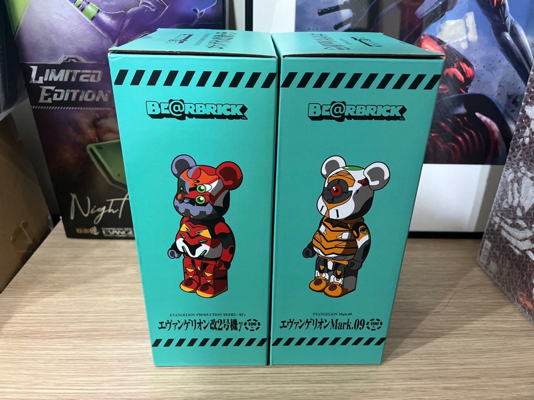 BE@RBRICK エヴァンゲリオンMark.09 改2号機γ 400％ セット エヴァンゲリオン 改2号機γ」と「エヴァンゲリオンMark.09」、2