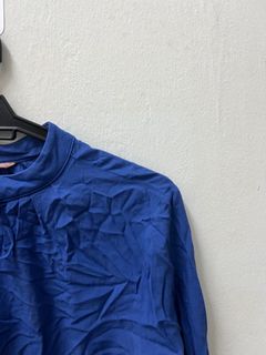 (Category: ) located in . Submitted by wardrobemeletop (Listing ID 1308535335, Image 1). Description: .