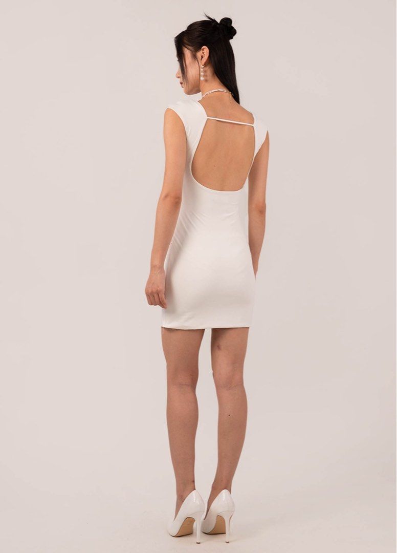 BNWT 6StyleCo Fits Like A Glove Bareback Dress In White, Women's Fashion, Dresses & Sets, Dresses on Carousell BNWT 6StyleCo Fits Like A Glove Bareback Dress In White, Women's Fashion, Dresses & Sets, Dresses on Carousell