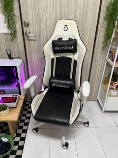 (Category: ) located in . Submitted by berpreloved01 (Listing ID 1308638617, Image 1). Description: .