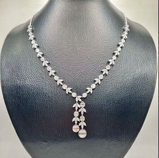 HK Setting Diamond Necklace