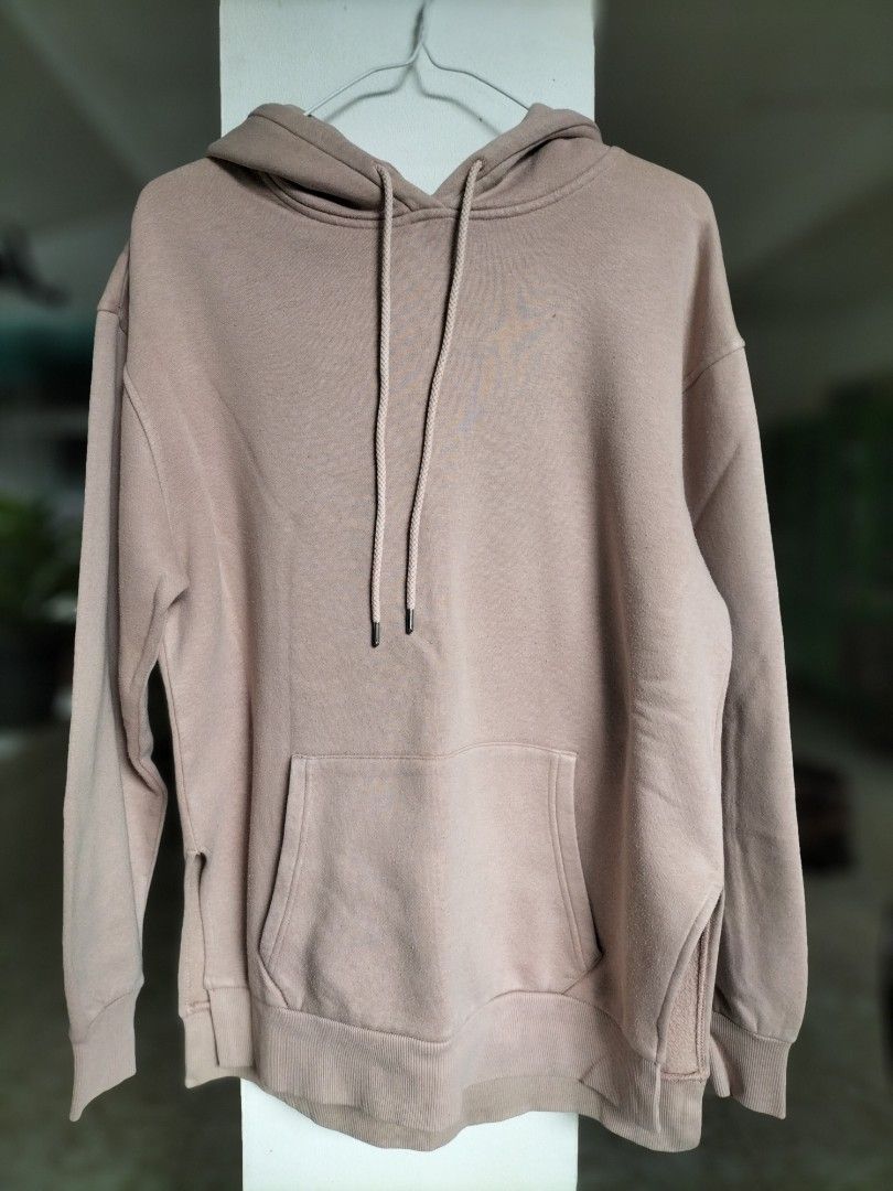 Hoodie H M pink polos LD 104 126 P 67 size M Fesyen Wanita Pakaian Wanita Baju Luaran di Carousell