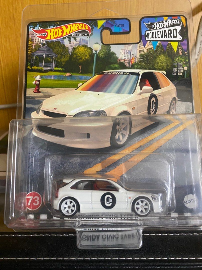 Hot Wheels Honda Civic Type R Ek9 (Category: Vehicle & Diecast Models) located in Pateros City. Submitted by sanchezgerard11 (Listing ID 1308563250, Image 1). Description: For Sale!! Honda Civic Type R Ek9 with protector ₱1,000 Payment thru gcash Shipping via lalamove or lbc Location: Pateros.