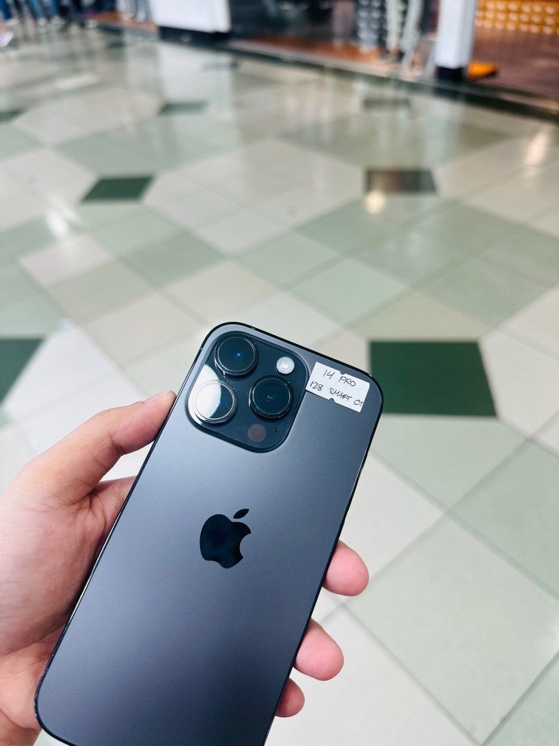 Iphone 14 Pro 128GB 90bh smartlocked no issues (Category: iPhone 14 Series) located in San Juan City. Submitted by saabangadgetshop (Listing ID 1308594523, Image 2). Description: Onhand | Pre-owned iPhone 14 Pro 128GB 90bh Smartlocked NTC APPROVED NO HIDDEN ISSUES NO HISTORY OF REPAIR 99%Smooth TEST TO SAWA RESET ALL YOU WANT NOT REFURBISHED AUTHENTIC PHONE ALL WORKING FREE 3uTools 🖥️ 🆓Freebies ✅Adaptor w/cable ✅Case ✅Tempered Mode of Payment :