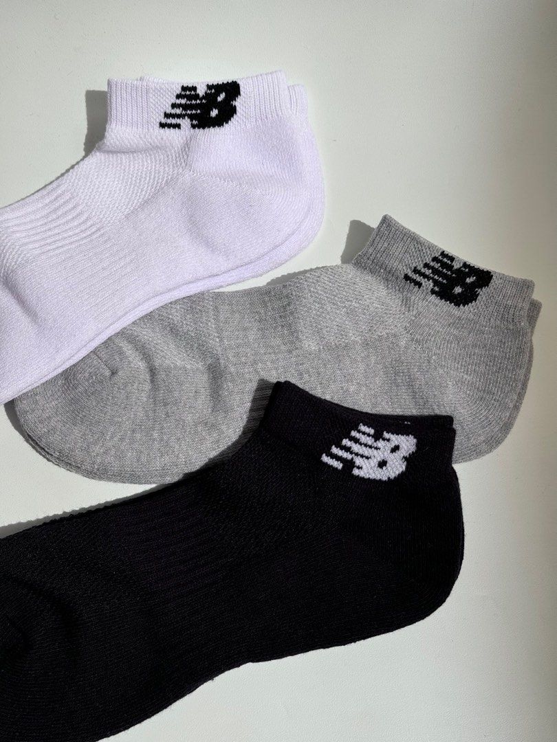 Kaos kaki new balance shop