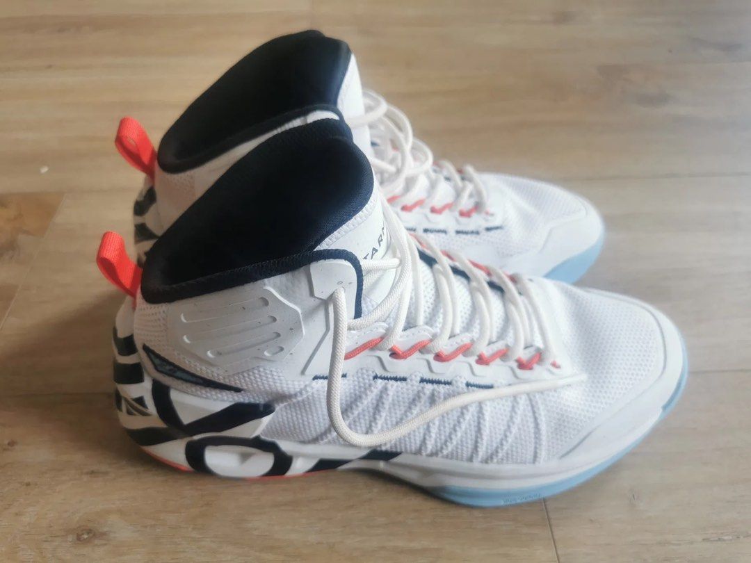 Kasut basketball sales