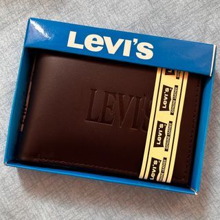 levi's leather wallet