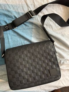 Louis Vuitton Infini Shoulder bag