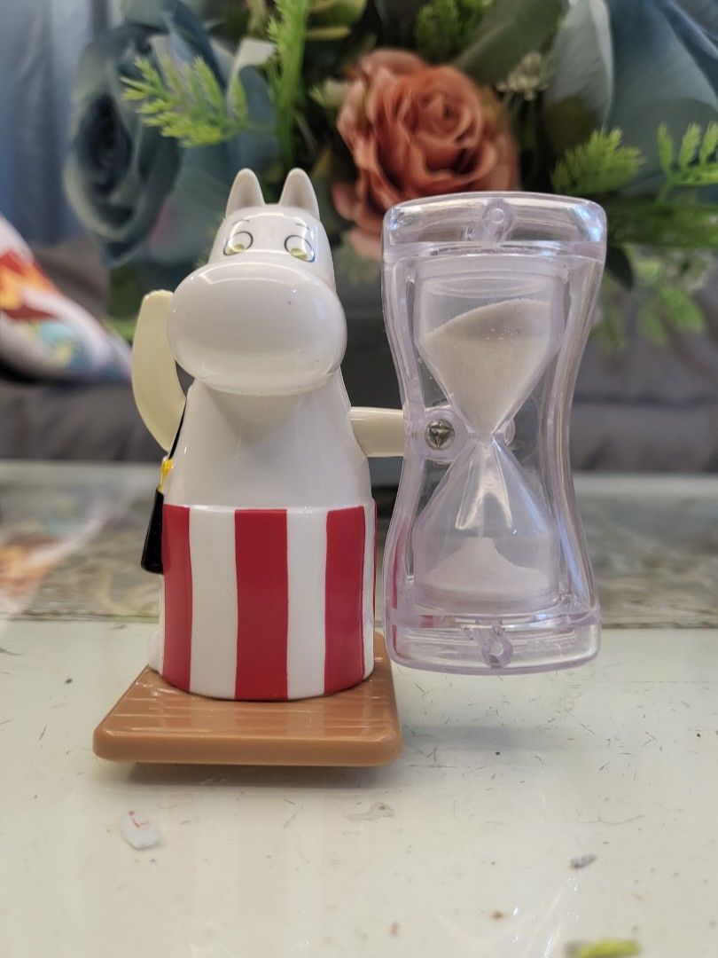 Moominvalley × McDonald's Moominmamma Sand Clock Timer (Category: Clocks) located in San Fernando. Submitted by jpmarketplace2023 (Listing ID 1308526559, Image 1). Description: 💚 All items are authentic from Japan. 💛 MOP: GCash (❌️ GCash Protect) 🩵 MOD: LBC only (❌️ S. Checkout, COD, COP) 💙 Meet-up: Vista Mall, San Fernando, Pampanga 💜 All items are on-hand. 🧡 First to pay gets the item first. ❤️ Breakable items are packed with care and cau
