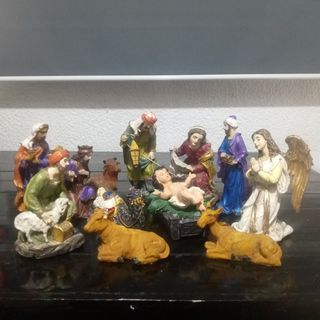 Nativity Set (12 pcs)