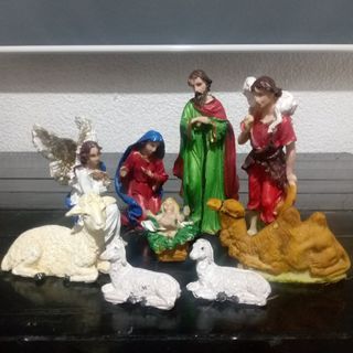 Nativity Set  ( 9 pcs )