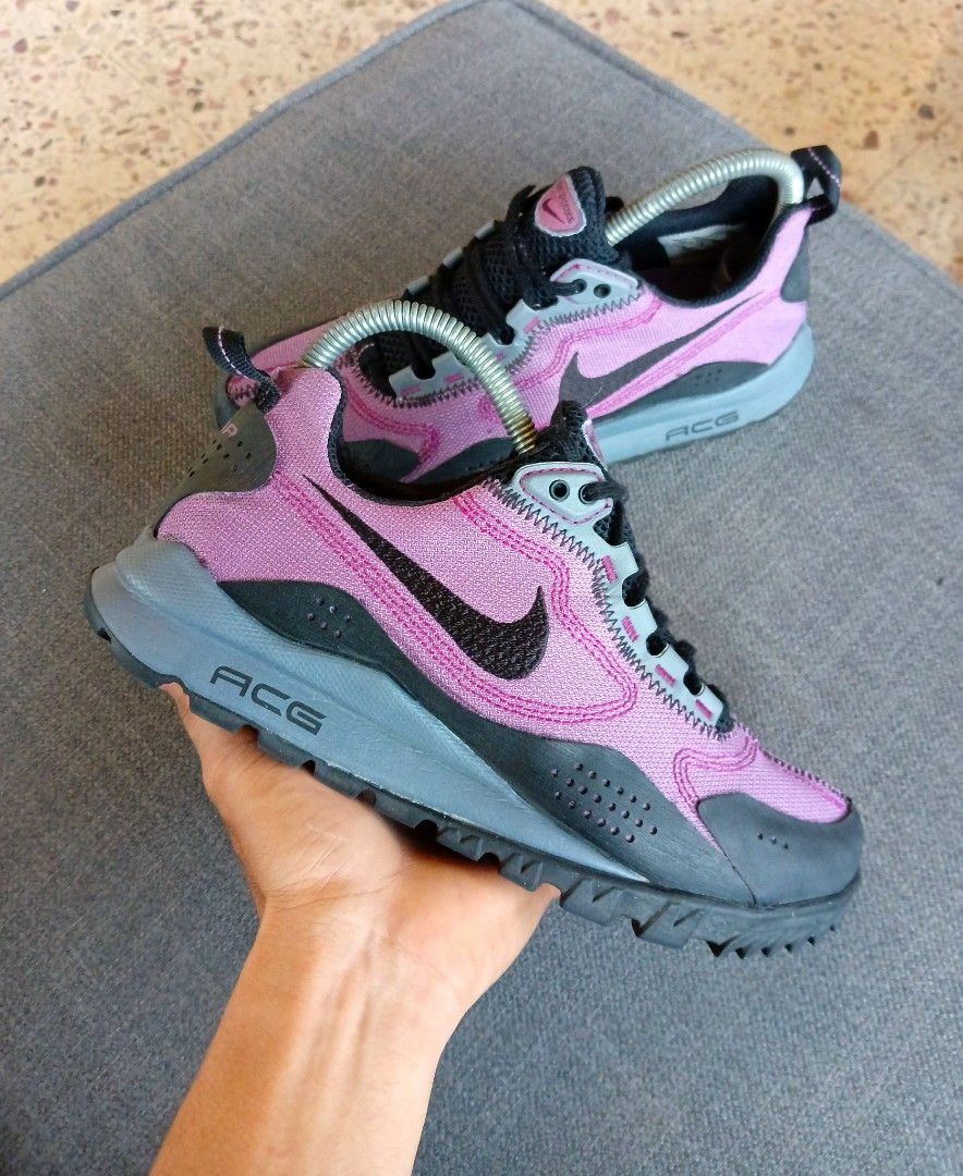 NIKE ACG AIR WILDEDGE Women s Fashion Footwear Sneakers on Carousell