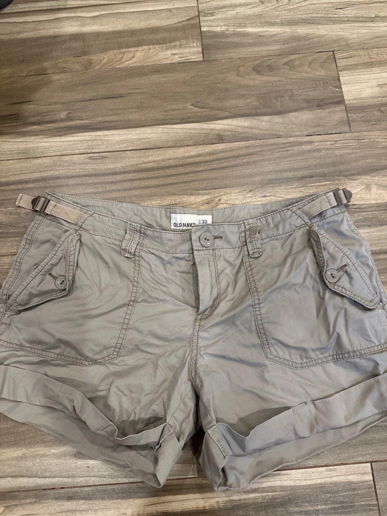 Cargo shorts old navy top