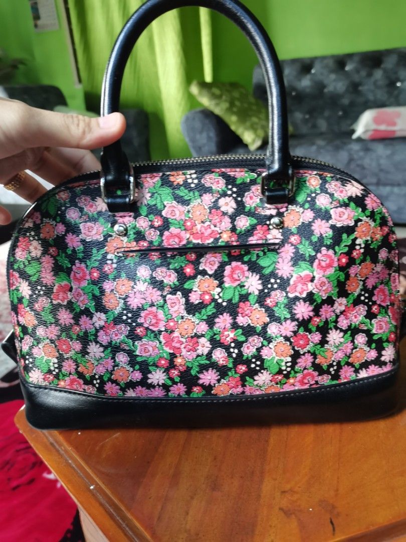 Original Coach mini sierra black flower Women s Fashion Bags Wallets Cross body Bags on Carousell
