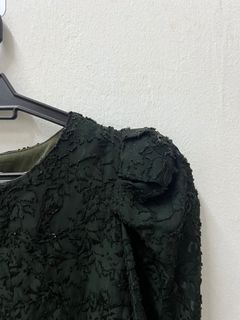 (Category: ) located in . Submitted by wardrobemeletop (Listing ID 1308537782, Image 1). Description: .