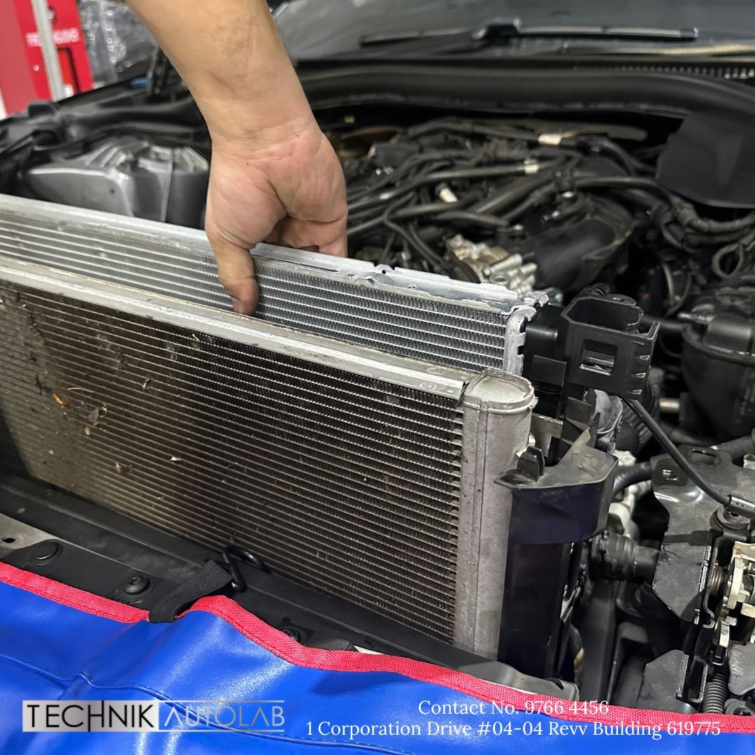 Radiator Condenser Replacement, Car Workshop Service and Maintenance ...