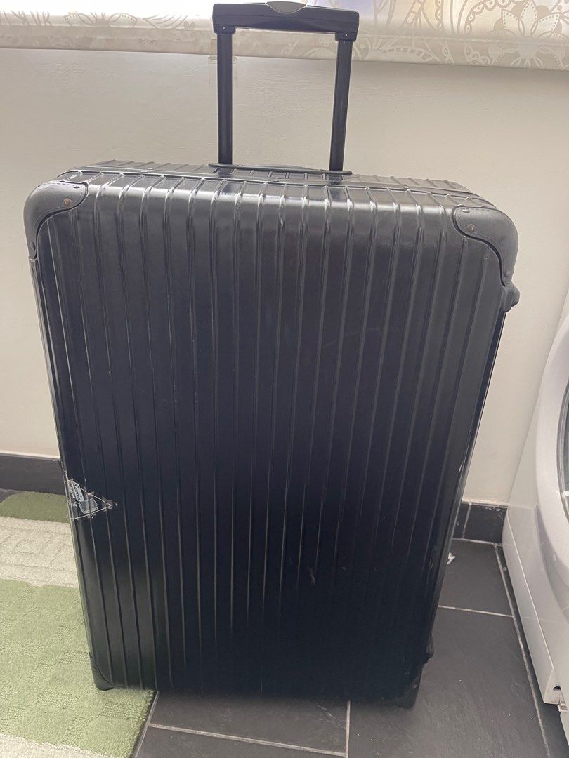 Rimowa suitcase pre LVMH Black