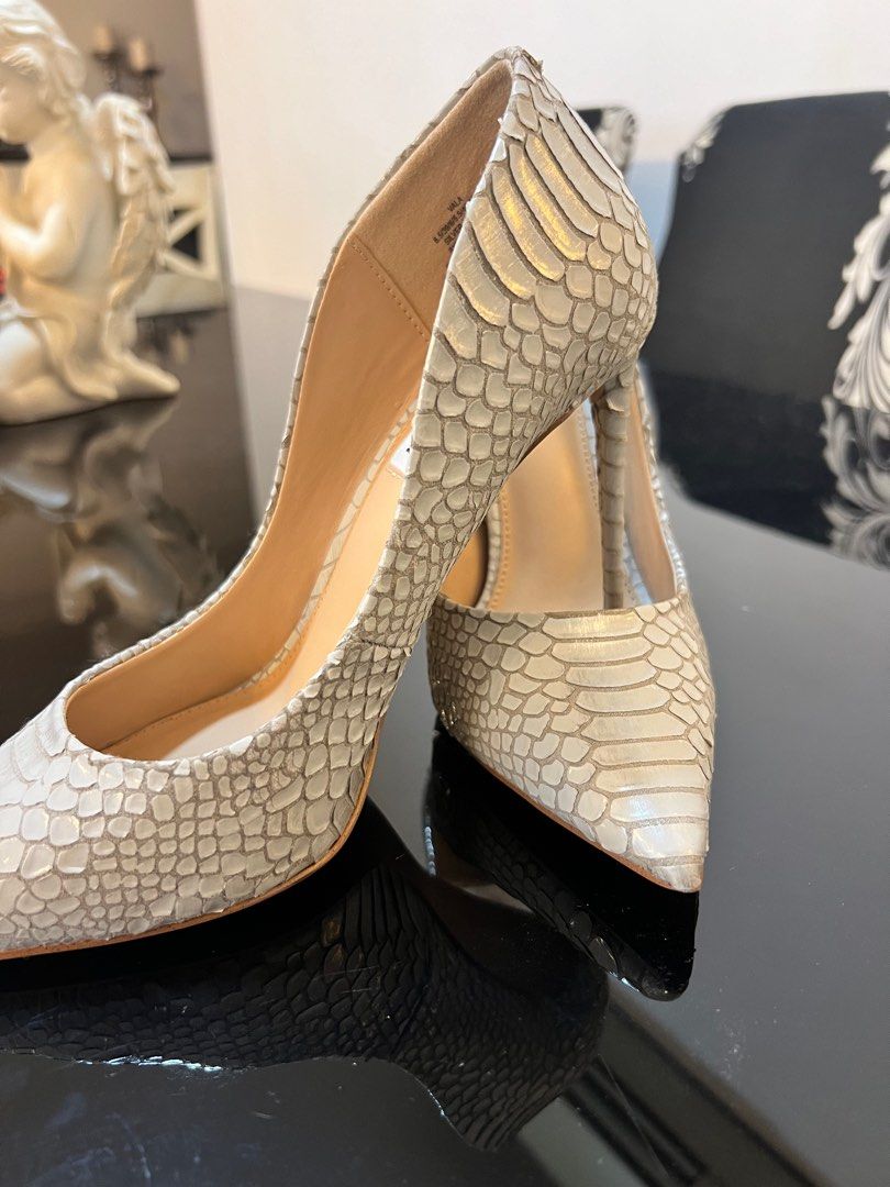 Sale Selling to clear Excellent condition classy heels selling very cheap Women s Fashion Footwear Heels on Carousell
