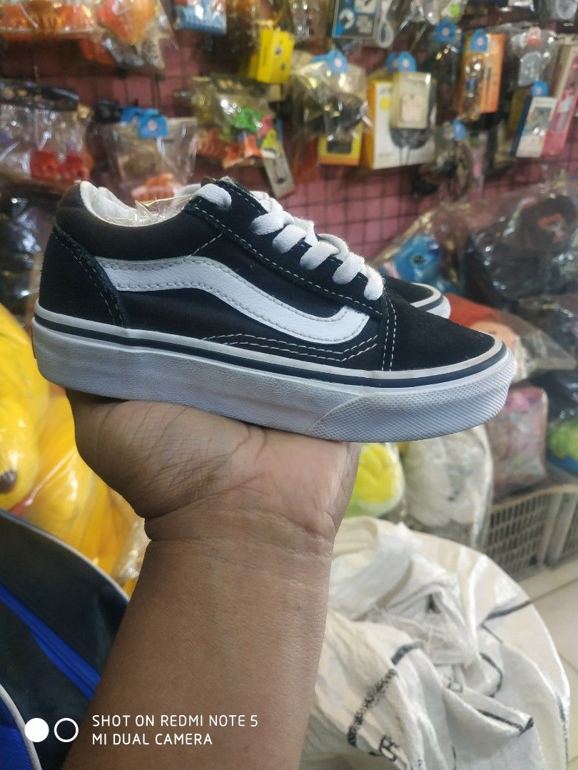Sepatu vans kids Bayi Anak Lainnya di Carousell