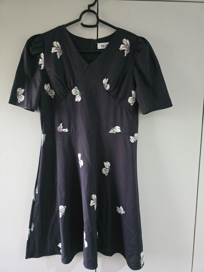 Taylor Swift Dress (Category: Dresses) located in Cainta. Submitted by piper8 (Listing ID 1308542157, Image 1). Description: Help me declutter 💖❤️💙.