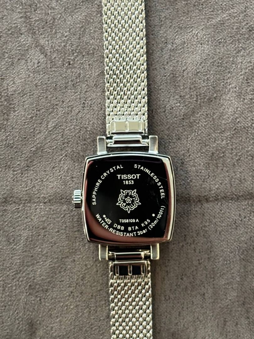 Tissot Lovely Square Silver 20mm (Category: Women's Watches) located in Caloocan City. Submitted by cotnolair (Listing ID 1308592358, Image 3). Description: A beautiful mini-sized and feminine square cased watch. 🤍 Quartz movement 20mm case size ☑️ Brand new and authentic ☑️ Complete store inclusion ☑️ With 2-year international warranty.
