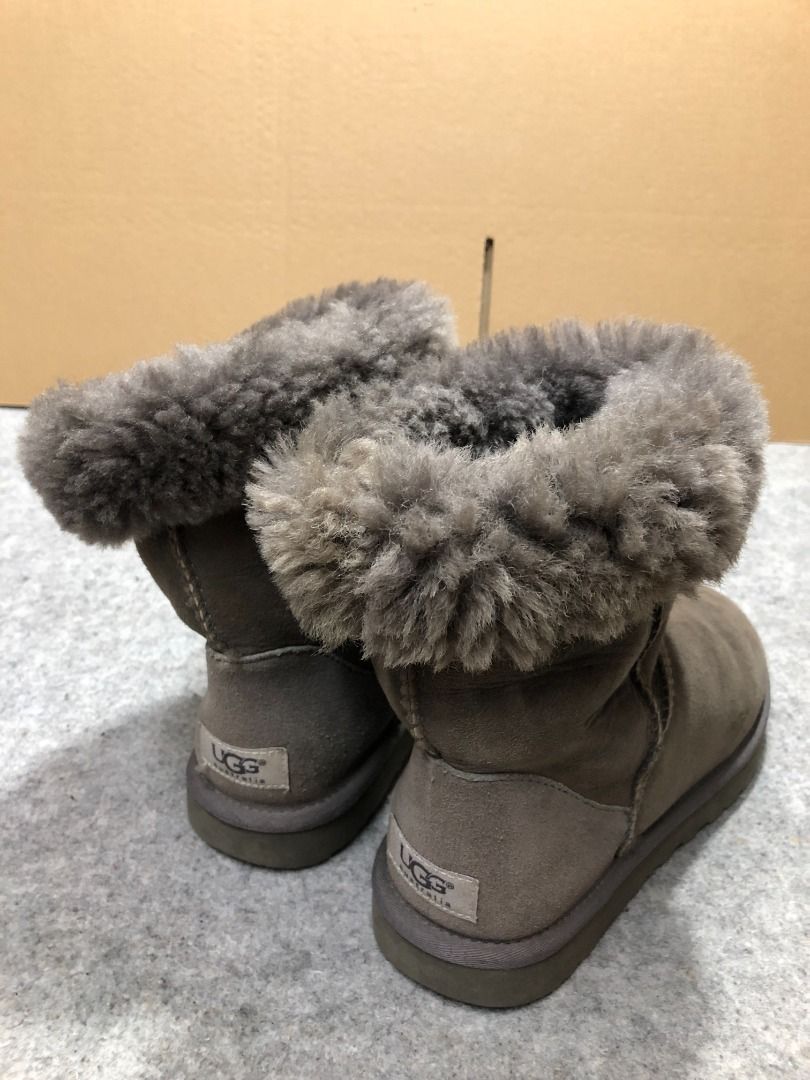 UGG W CLASSIC SHORT 5825 W グレー 7 UGG W CLASSIC SHORT 5825