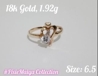 18k Gold ring with zirconia