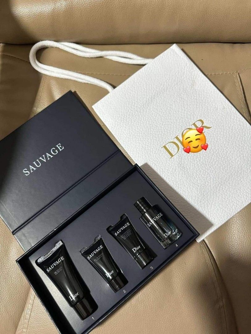💯 Legit Dior Sauvage mini set (Category: Fragrance & Deodorants) located in Manila. Submitted by Perfume_finds (Listing ID 1308682126, Image 1). Description: If you're interested and can't reach me here, please message me on Tele gr@m o9o929 662I2 ✅COD available(depends on the area) ❌No Shipping on Sundays.