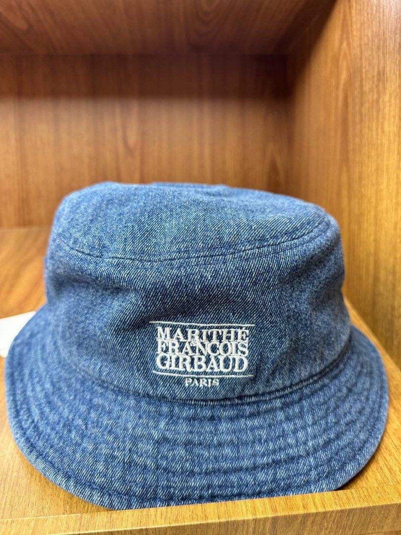 PO CLOSED🇰🇷 [MARITHE] CLASSIC LOGO BUCKET HAT DENIM