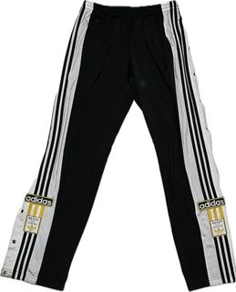(Category: ) located in . Submitted by gio.clothes (Listing ID 1305076563, Image 1). Description: .