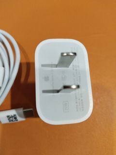 20W apple charger & cable