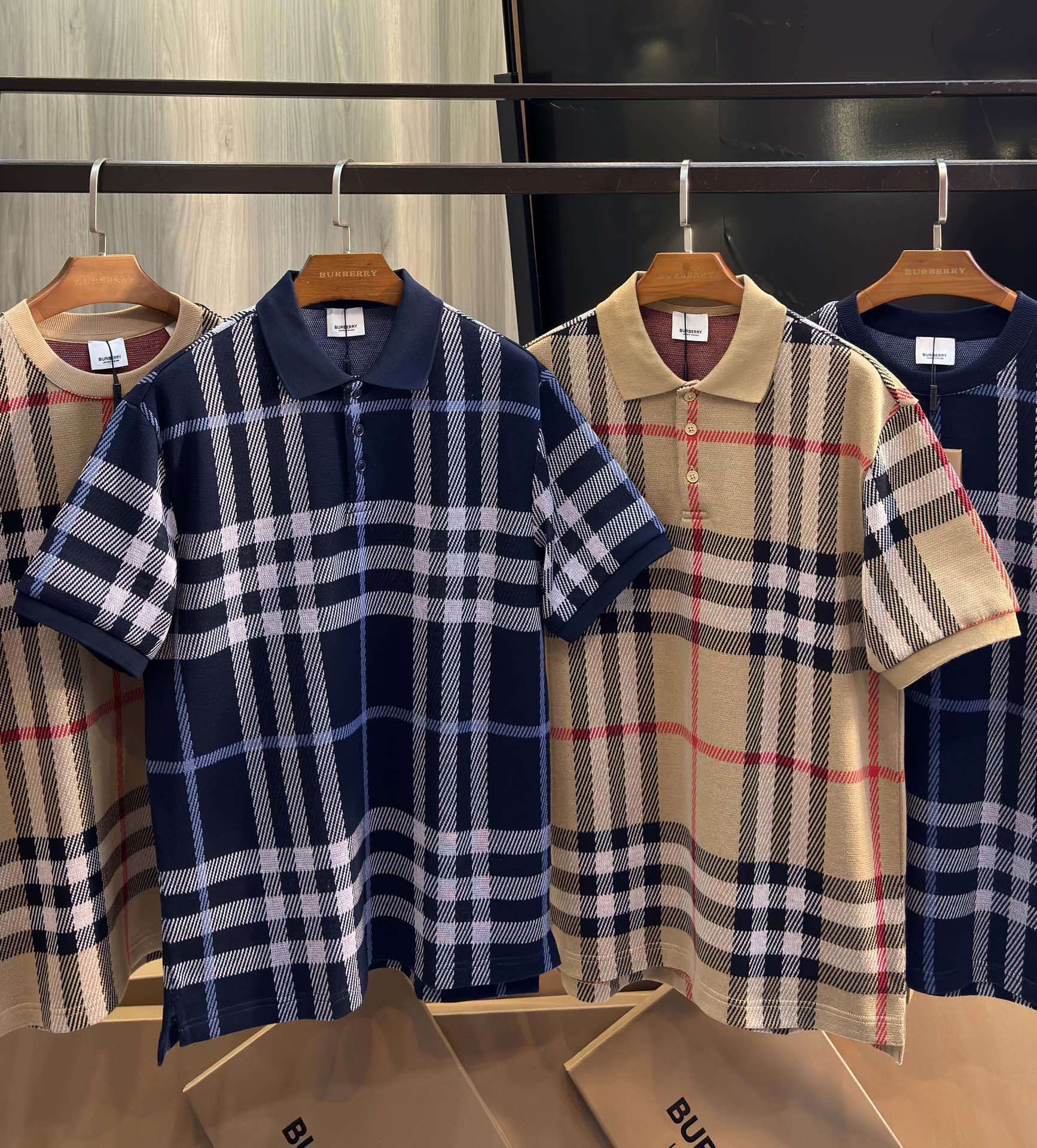 Authentic Burberry checked cotton knitted jacquard short sleeved polo shirt