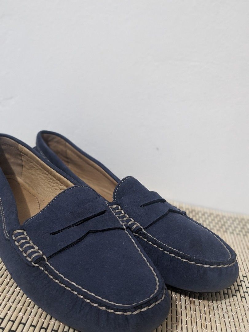 Authentic Camila Ralph lauren Loafer shoes Women s Fashion Footwear Loafers on Carousell