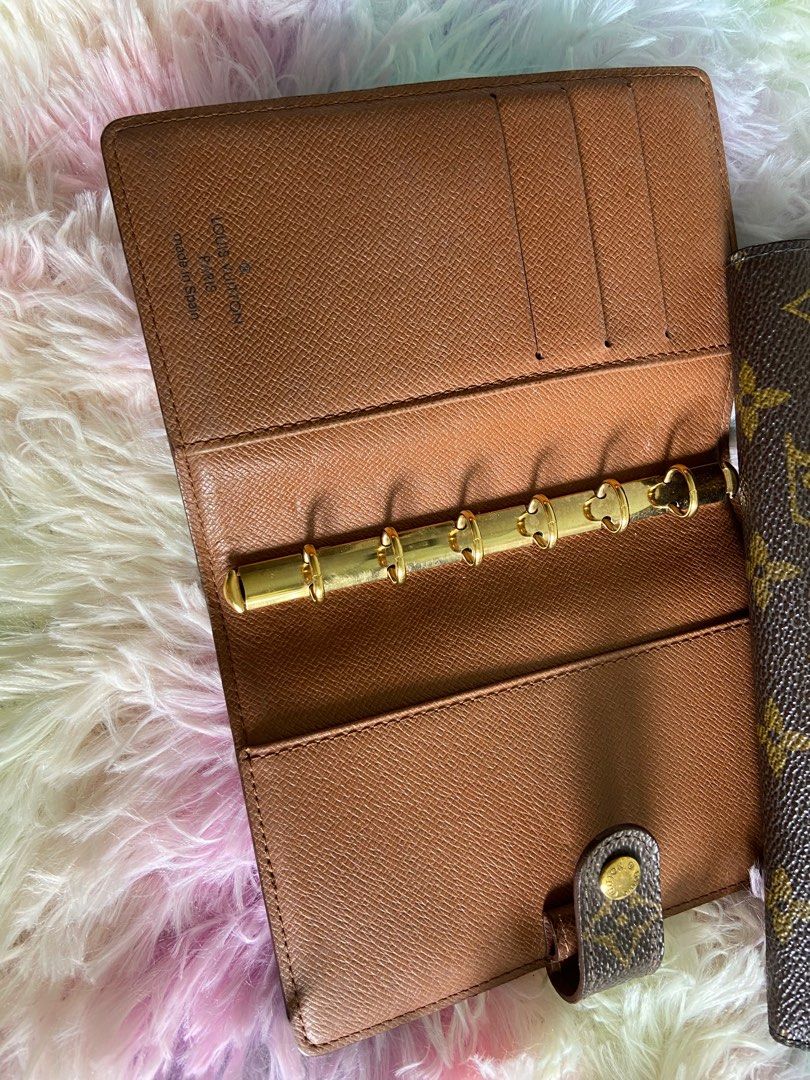Authentic LV Agenda (Category: Luxury Bags & Wallets) located in Malabon City. Submitted by samscloset.3 (Listing ID 1308694389, Image 2). Description: Original, money back guaranteed if proven fake .