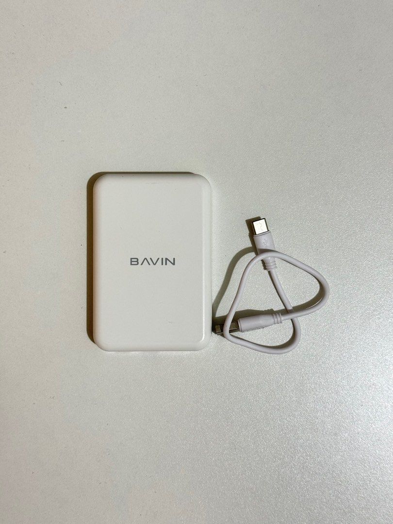 Bavin Magnetic/Magsafe Power Bank (Category: Batteries & Power Banks) located in Santa Rosa. Submitted by xyz091_ (Listing ID 1308686817, Image 1). Description: Bavin Magnetic/Magsafe Power Bank 5000mah Used once Complete packaging Rfs: impulsive buy kasi na-lowbat while i was out .