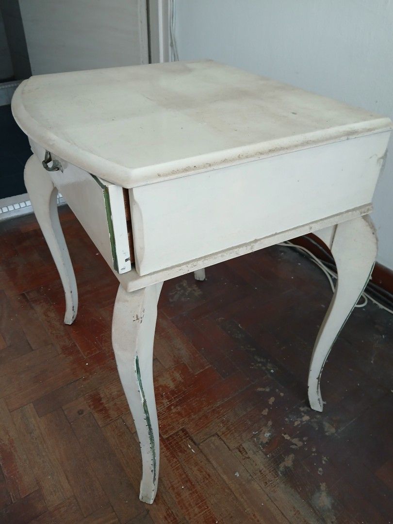 Bedside Table (Category: Other Home Furniture) located in Singapore. Submitted by alcaro (Listing ID 1308661142, Image 3). Description: Needs repainting self collect cash and carry no warranties.