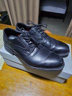 Black shoes rockport