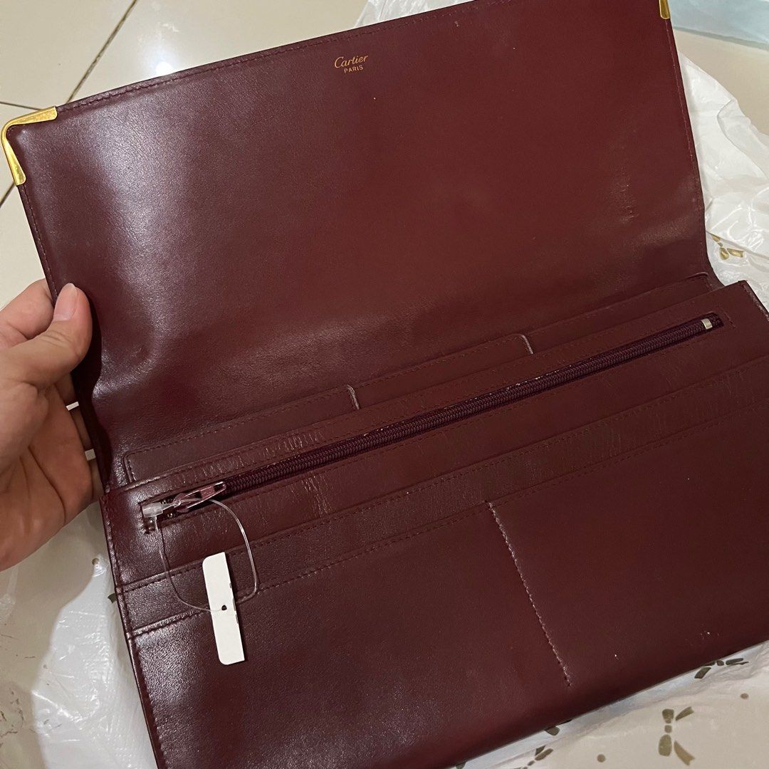 Cartier envelope clutch (Category: Luxury Bags & Wallets) located in Quezon City. Submitted by calypso__ (Listing ID 1308801700, Image 3). Description: From Japan! Perfect work clutch to hold your documents. STRICTLY NO RETURN/REFUNDS. CHECK PHOTOS CAREFULLY. BUY AT UR OWN RISK!.