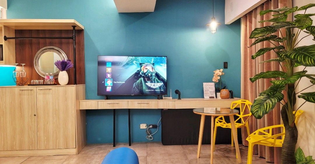 CONDO UNIT FOR RENT Fully Furnished (Category: Apartments & Condos) located in Manila. Submitted by shaider29 (Listing ID 1173574538, Image 3). Description: PENTHOUSE at CENTRO TOWER near Robinsons Magnolia (Promo Price: 2,500/night) Check in: 2:00 pm Check out: 12:00 pm Monthly Rate: 45K All-in Short Term The Penthouse set right at the heart of Quezon City’s bustling metropolis, plot your stay at The Penthouse where you can unwind and enjoy a ci