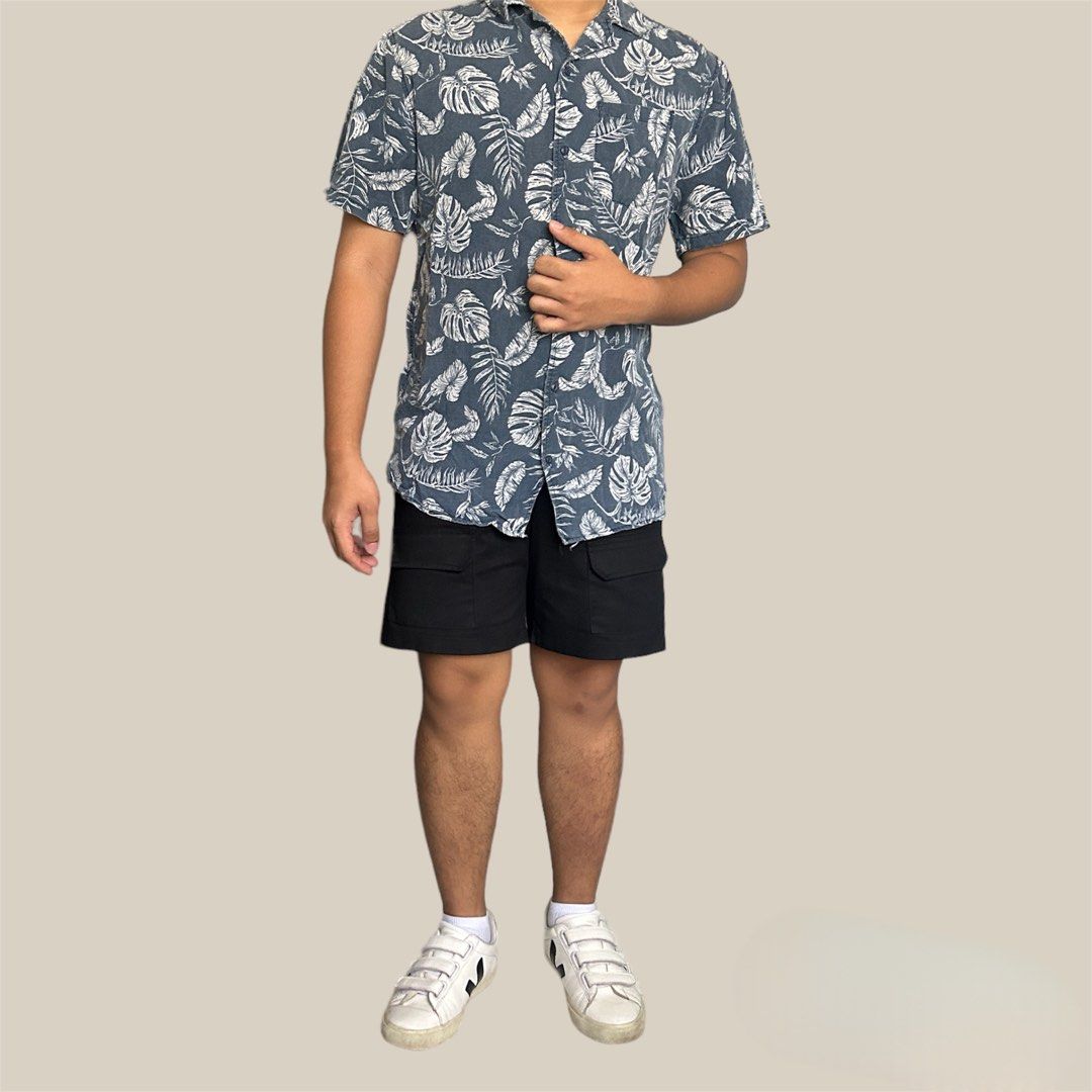 Cotton On Vintage Re-Mastered (Category: Tshirts & Polo Shirts ) located in Manila. Submitted by shopjprt (Listing ID 1308780562, Image 1). Description: Item: Cotton On Vintage Re-Mastered Size: M on tag (28”x20”) Condition: 10/10 ⭐️ - Bought from NZ - love the print Mine: ₱500 +sf.