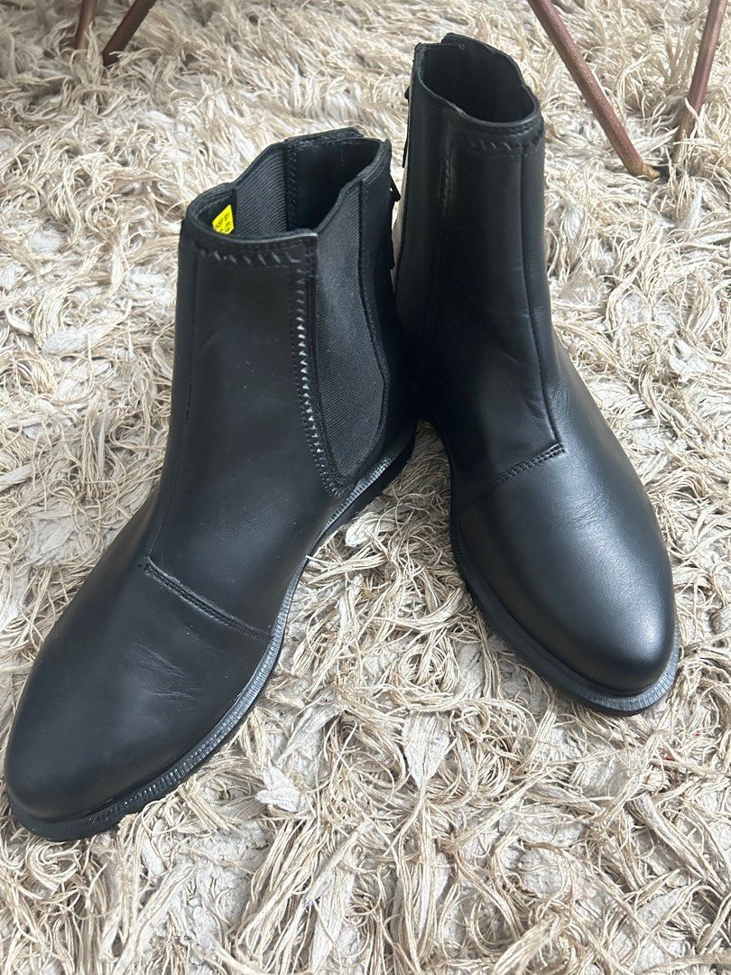 Dr Martens Zillow Temperley Women s Fashion Footwear Boots on Carousell