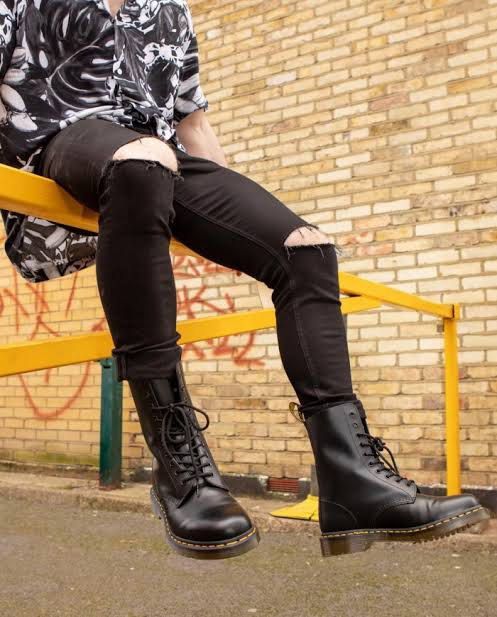 Dr martens 10092 on sale